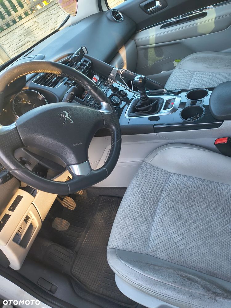 Peugeot 3008 1.6 Allure - 10