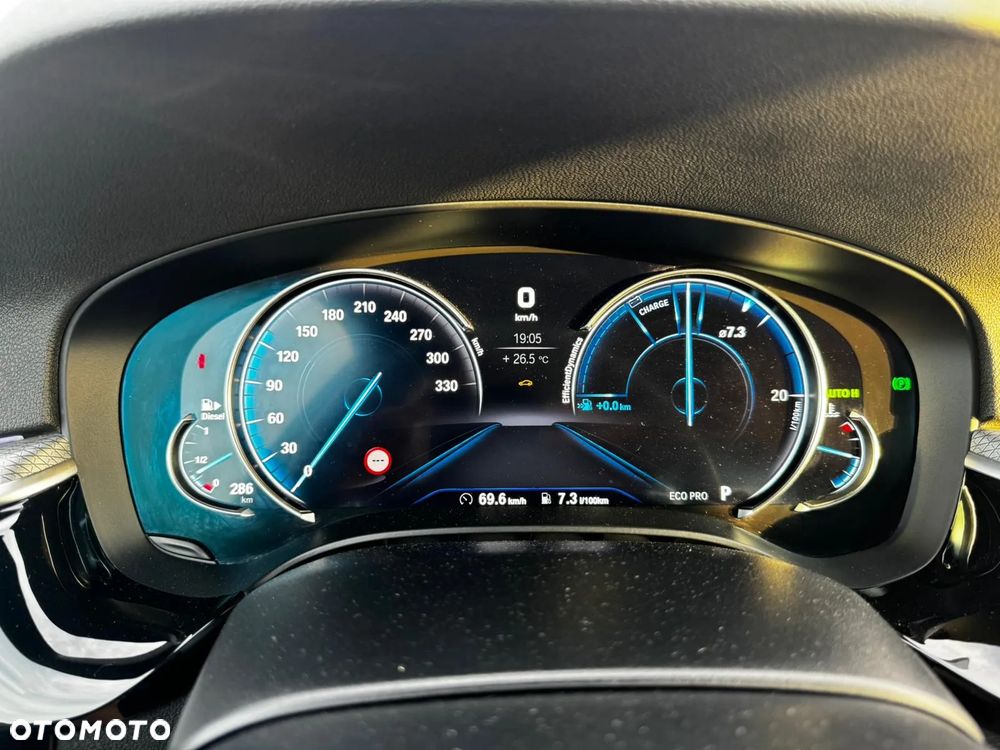 BMW Seria 5 - 23