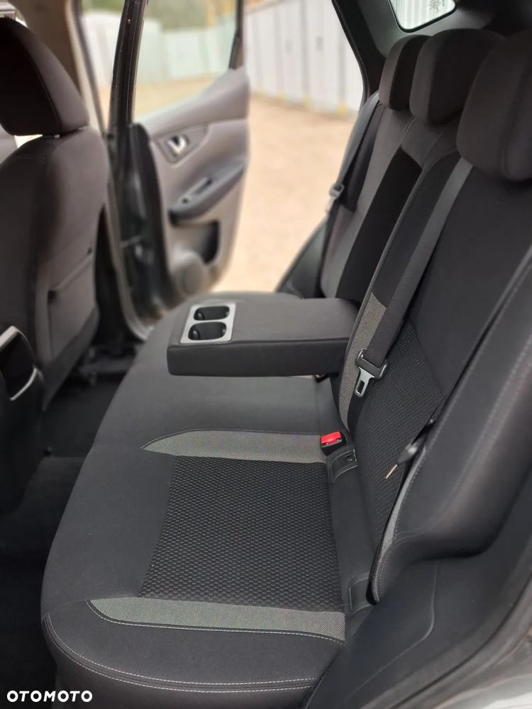 Nissan Qashqai 1.6 dCi Xtronic 360 - 10