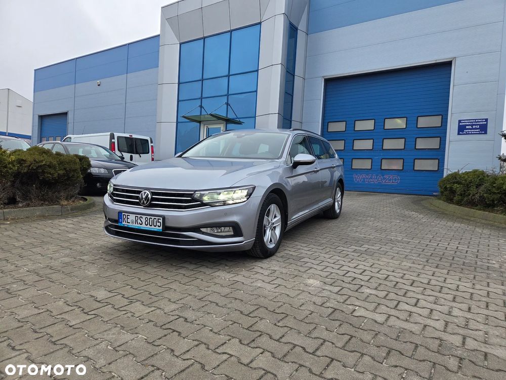 Volkswagen Passat 2.0 TDI SCR DSG Business - 2