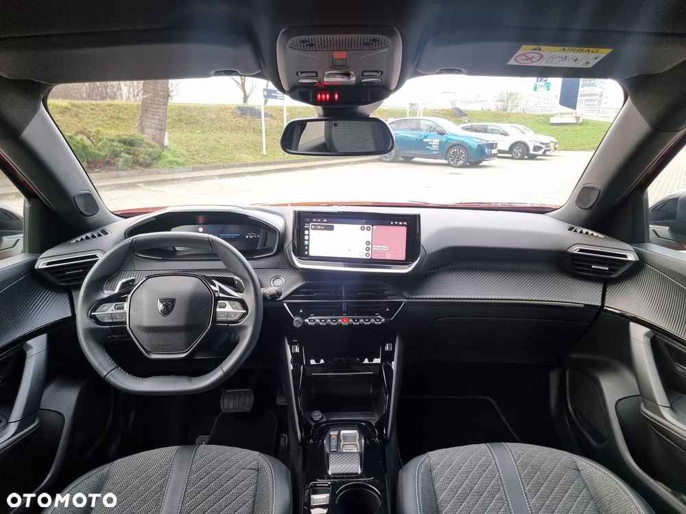 Peugeot 2008 1.2 PureTech Allure S&S EAT8 - 28