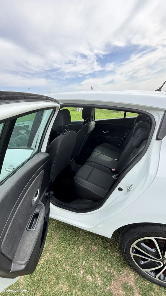 Renault Mégane dCi 90 FAP Expression - 9