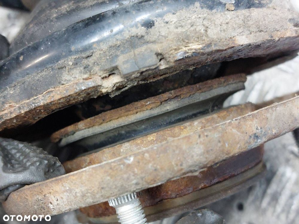 AMORTYZATOR + SPRĘŻYNA LEWY PRZÓD + PRAWY PRZÓD COROLLA E12 1.4 16V - 7