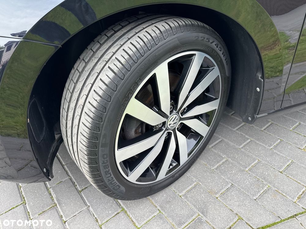 Volkswagen Touran 2.0 TDI SCR DSG Highline - 20