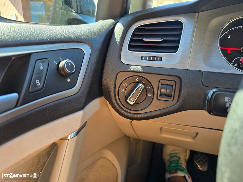 VW Golf Variant 1.6 TDi GPS Edition - 13