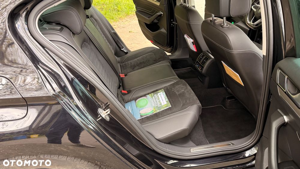 Volkswagen Passat - 10