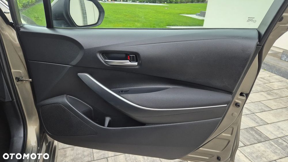 Toyota Corolla 1.8 Hybrid Comfort - 15