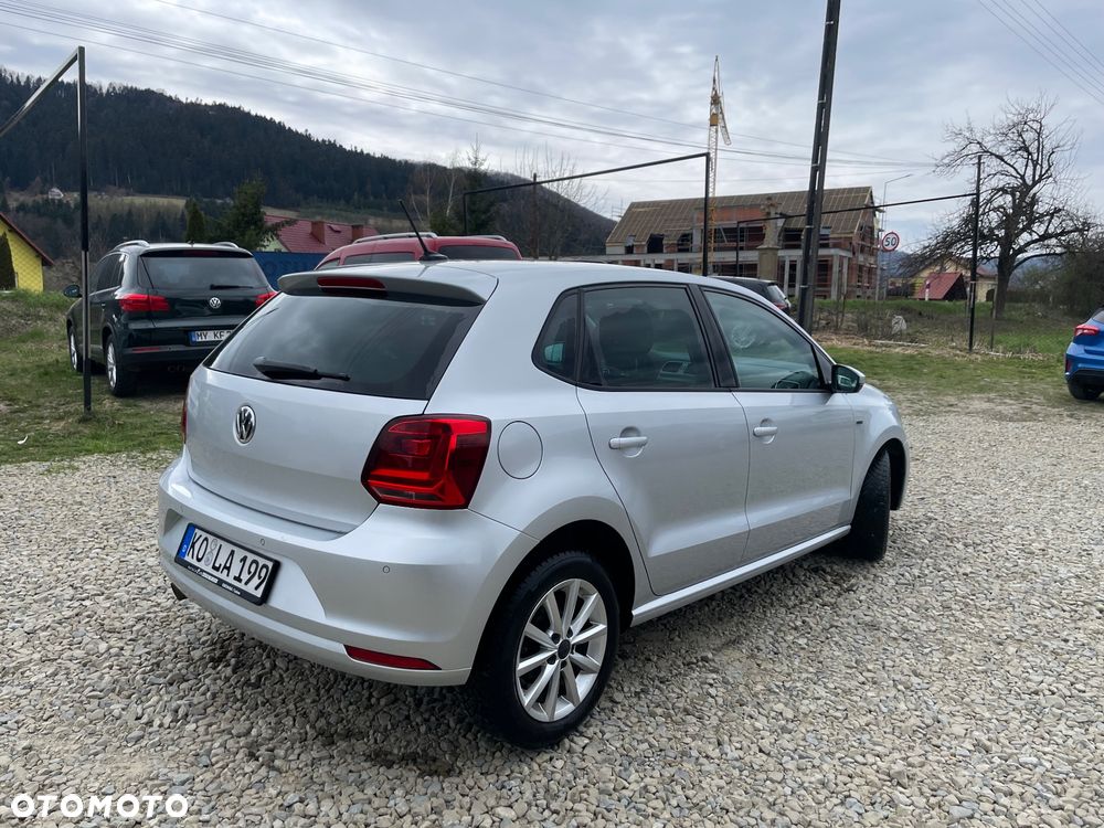 Volkswagen Polo 1.4 TDI Blue Motion Technology Lounge - 5