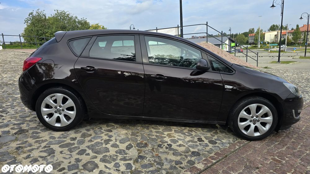 Opel Astra 1.4 Turbo - 8