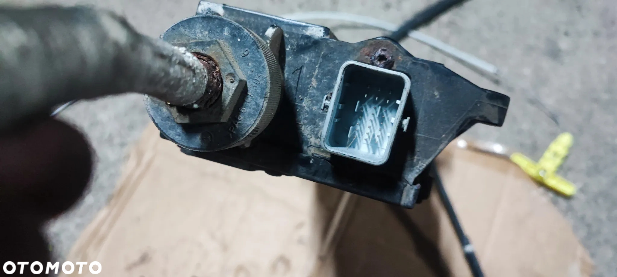 MODUŁ HAMULCA POSTOJOWEGO HAMULEC ELEKTRYCZNY RENAULT LAGUNA II 8200498693 - 5