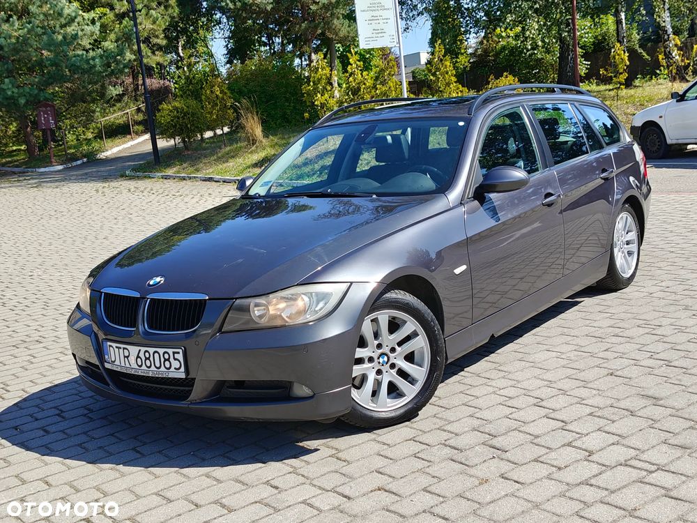 BMW Seria 3 318i - 2