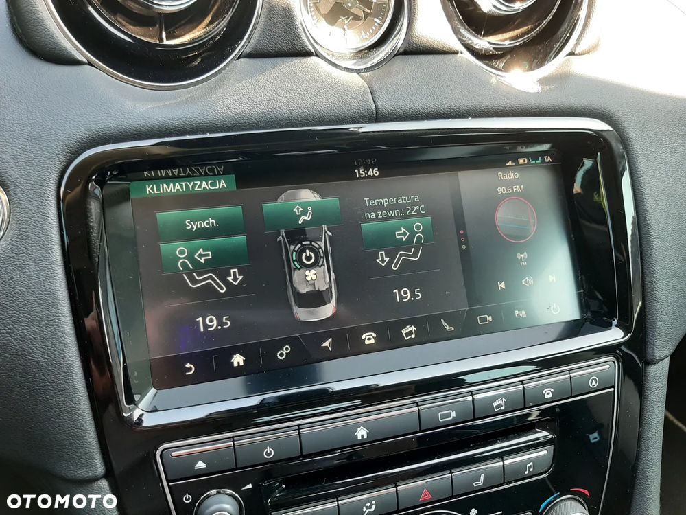 Jaguar XJ 3.0 V6 Kompressor AWD R-Sport - 22