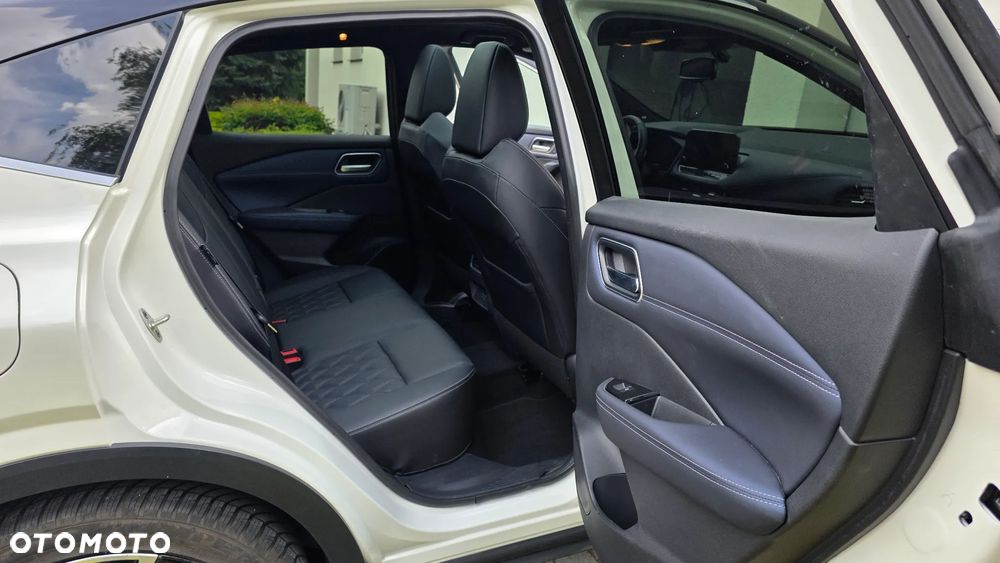Nissan Qashqai 1.3 DIG-T MHEV Tekna+ Xtronic - 10