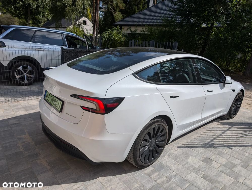Tesla Model 3 Long Range AWD - 17