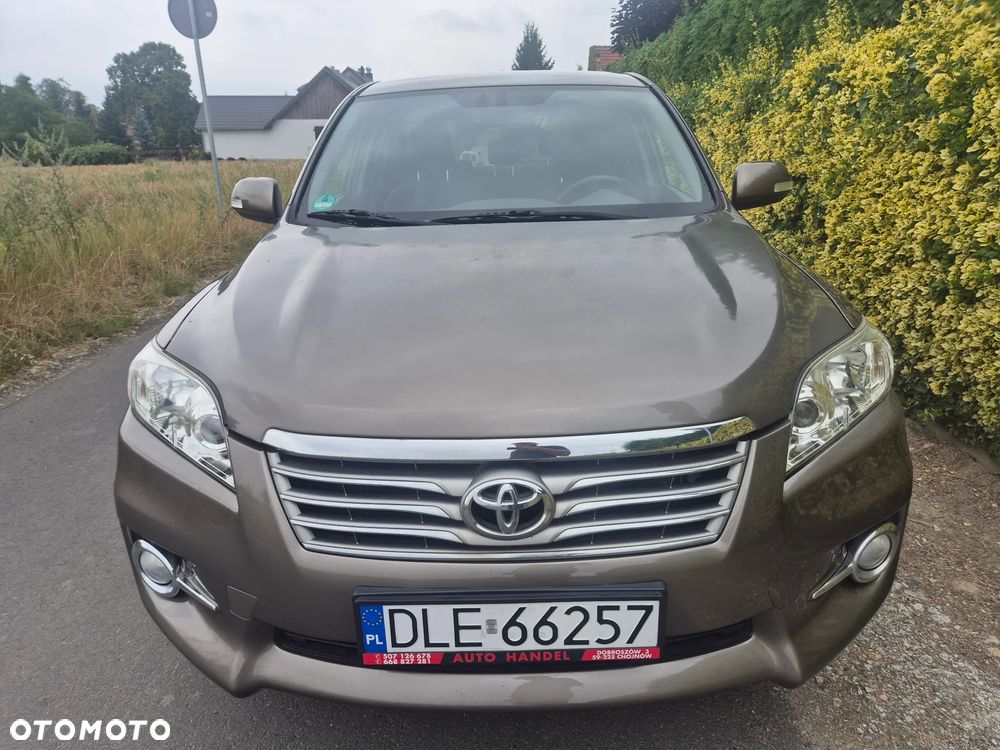 Toyota RAV4 2.2 D-CAT 2010 - 8