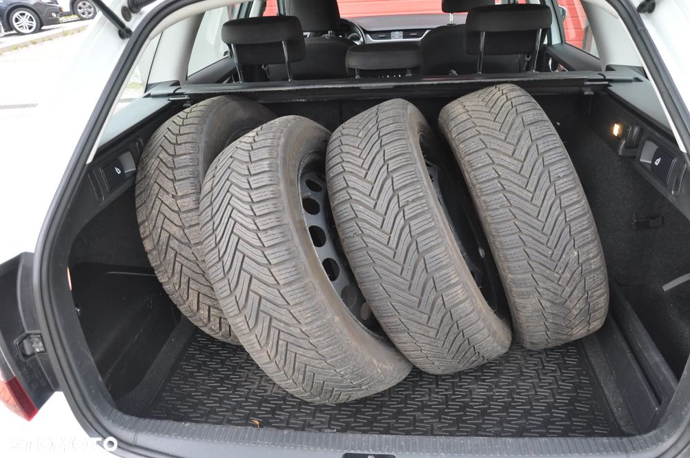 Skoda Octavia 2.0 TDI Edition DSG - 28