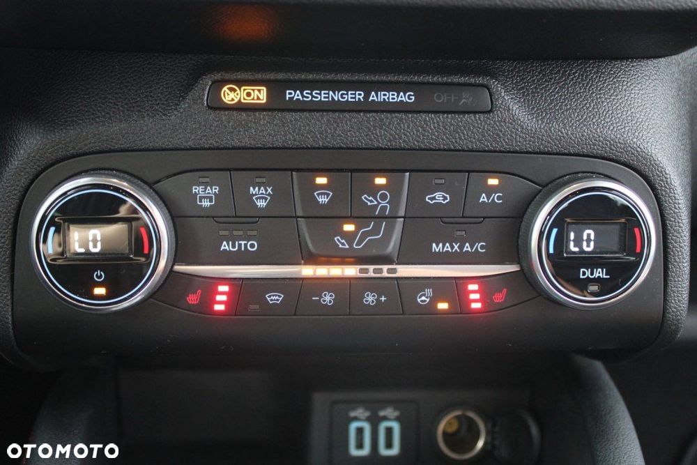 Ford Focus - 33