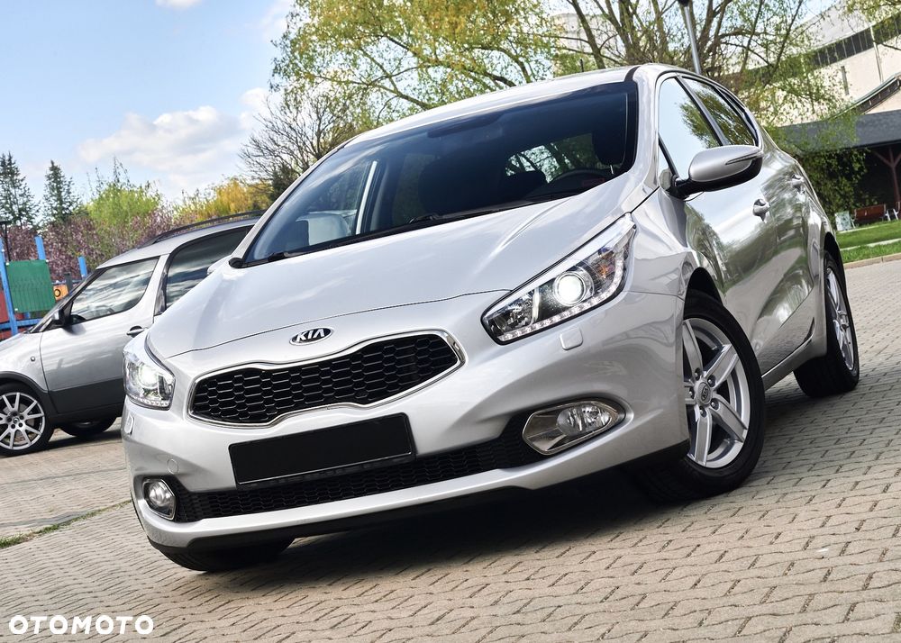 Kia Ceed 1.6 CRDi 128 Spirit - 1