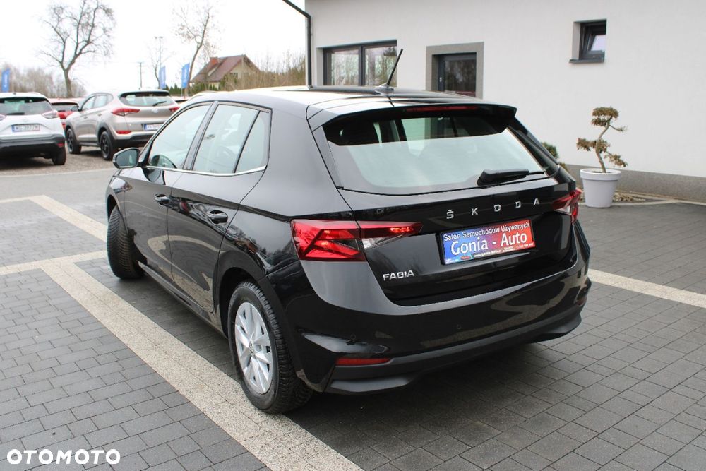 Skoda Fabia - 5
