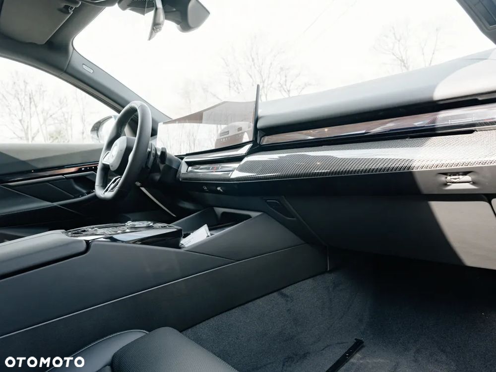 BMW Seria 5 530e PHEV - 8