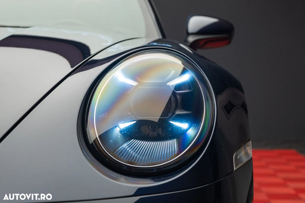 Porsche 911 Carrera 4S PDK - 18