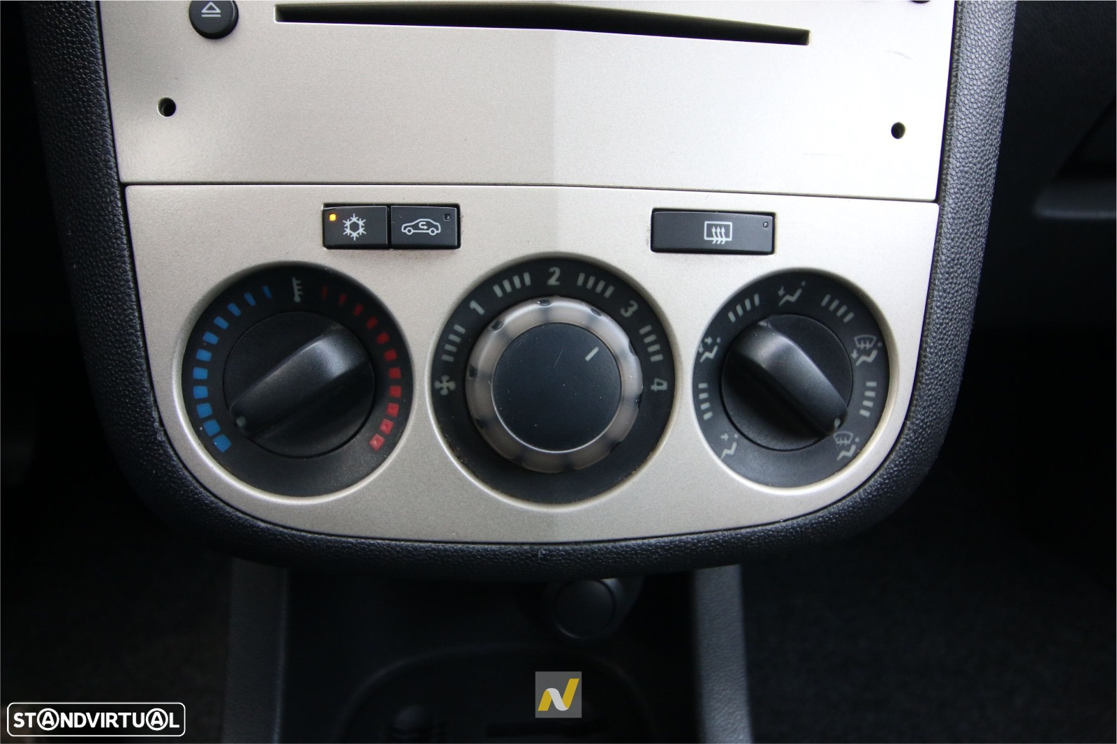 Opel Corsa 1.3 CDTi - 10
