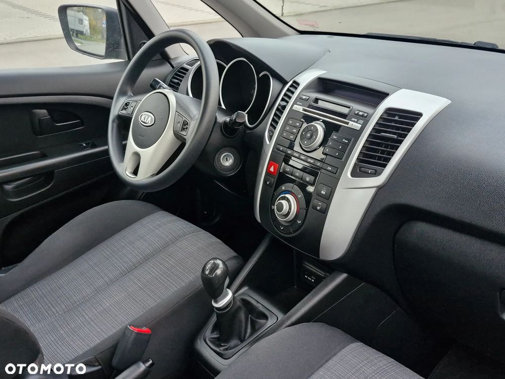 Kia Venga 1.4 CVVT Fifa World Cup Edition - 26