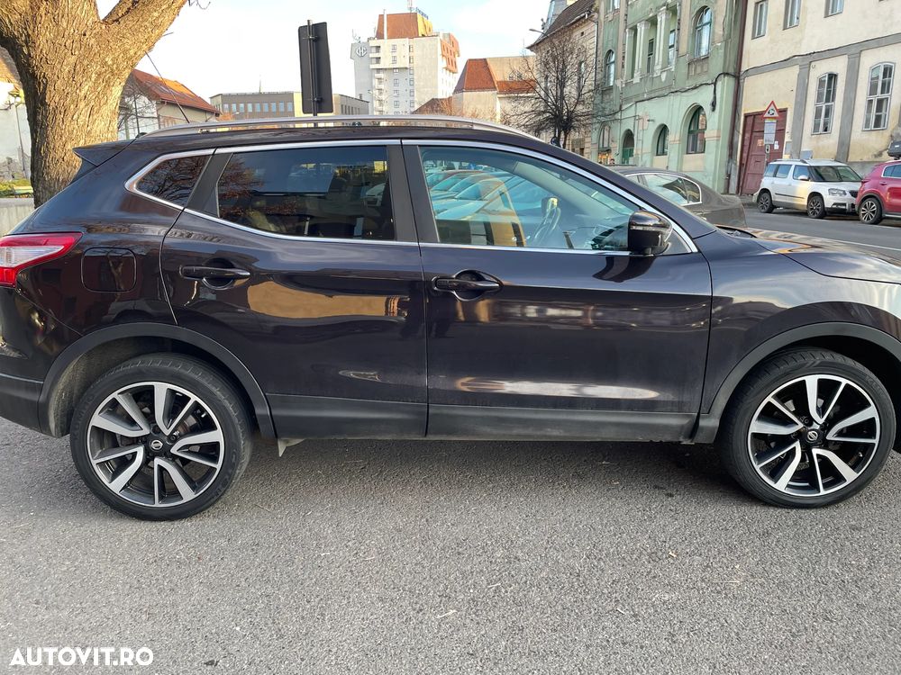 Nissan Qashqai 1.6 DCI Start/Stop 4X4-i Tekna - 1
