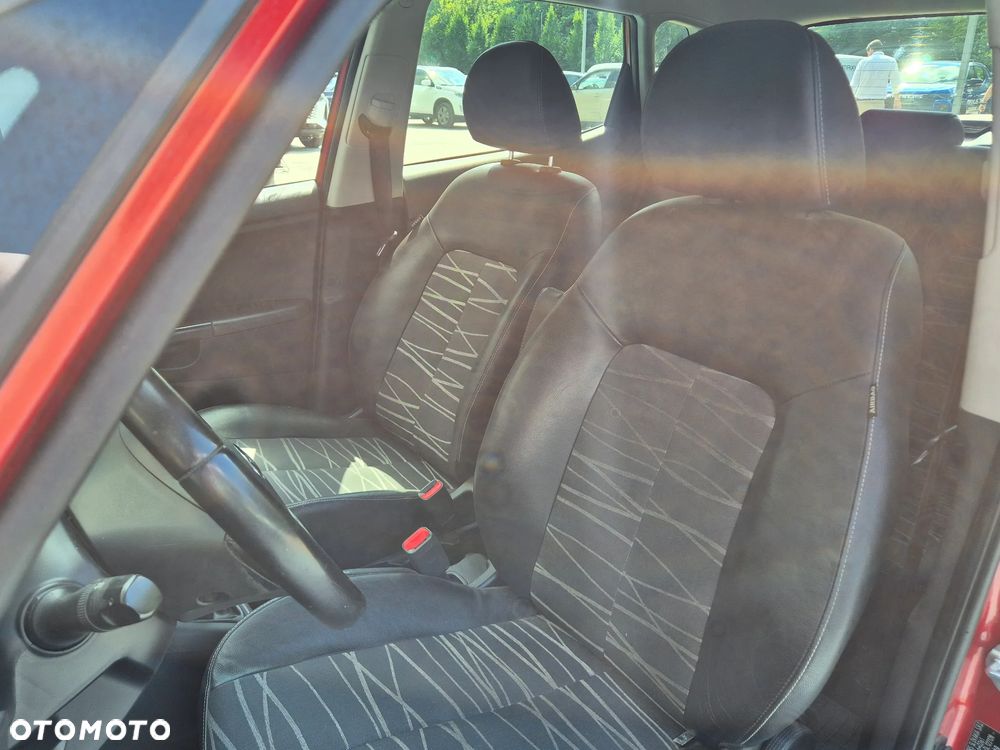 Kia Venga 1.4 Business Line - 6