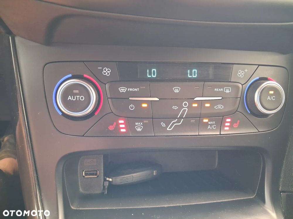 Ford Focus - 19