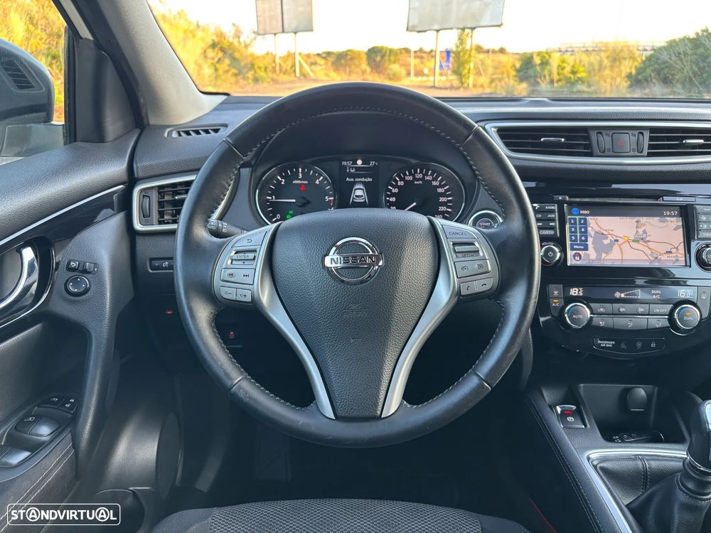 Nissan Qashqai 1.5 dCi N-Connecta 18 RS+PS - 15
