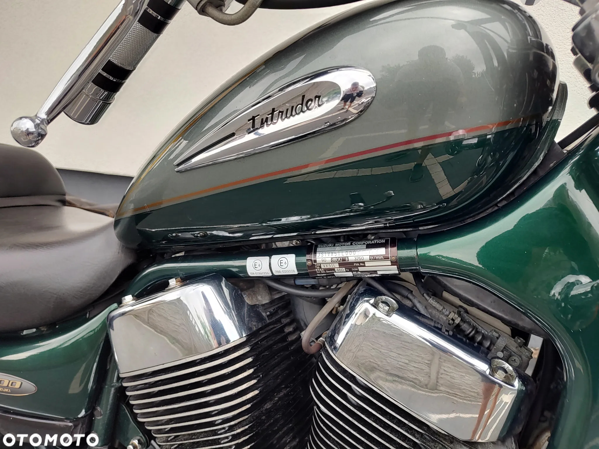 Suzuki Intruder - 2