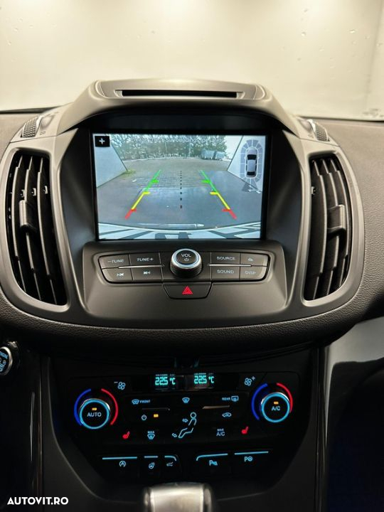 Ford Kuga 2.0 TDCi 4WD Powershift Titanium - 21