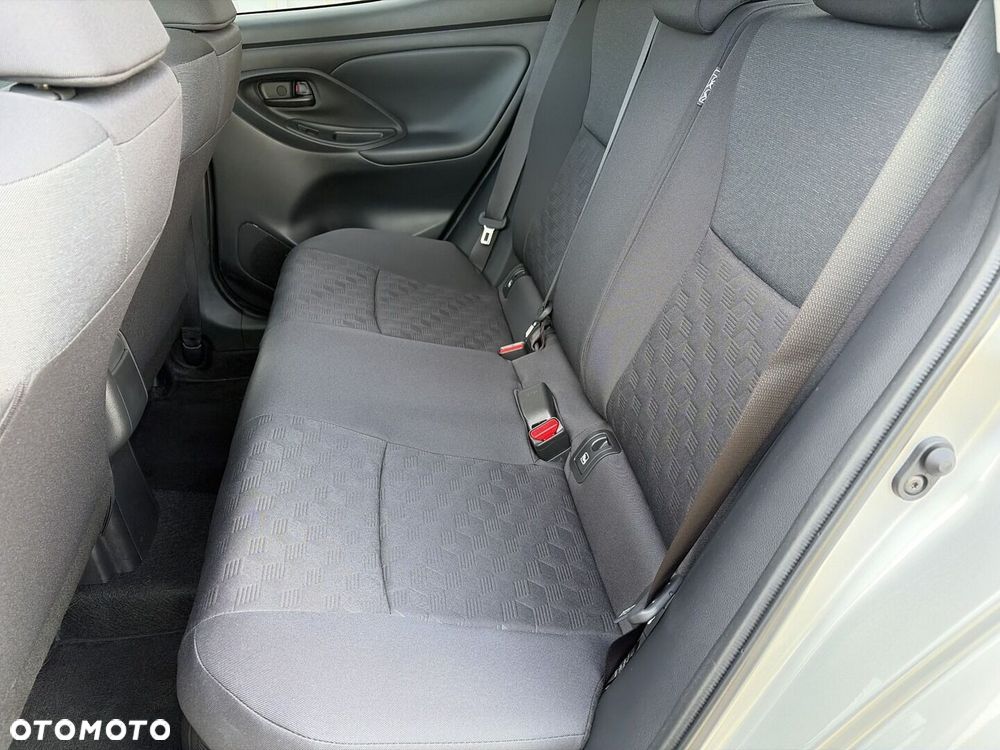 Toyota Yaris Hybrid 1.5 Style - 11