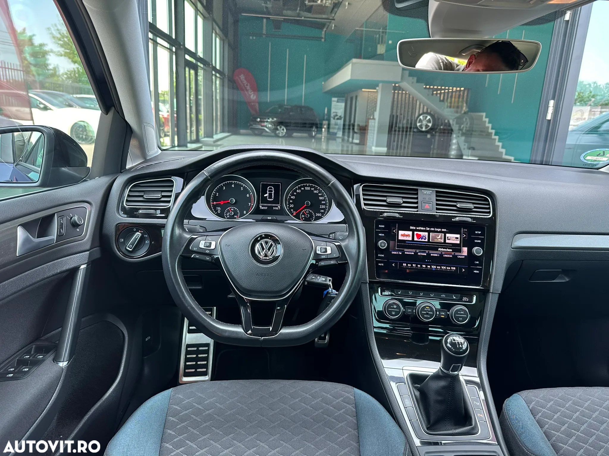Volkswagen Golf 1.0 TSI OPF IQ.DRIVE - 6