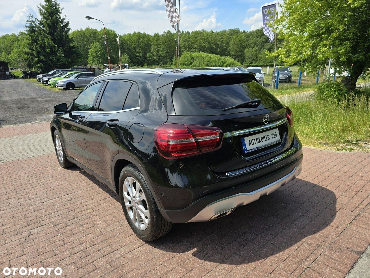 Mercedes-Benz GLA - 5