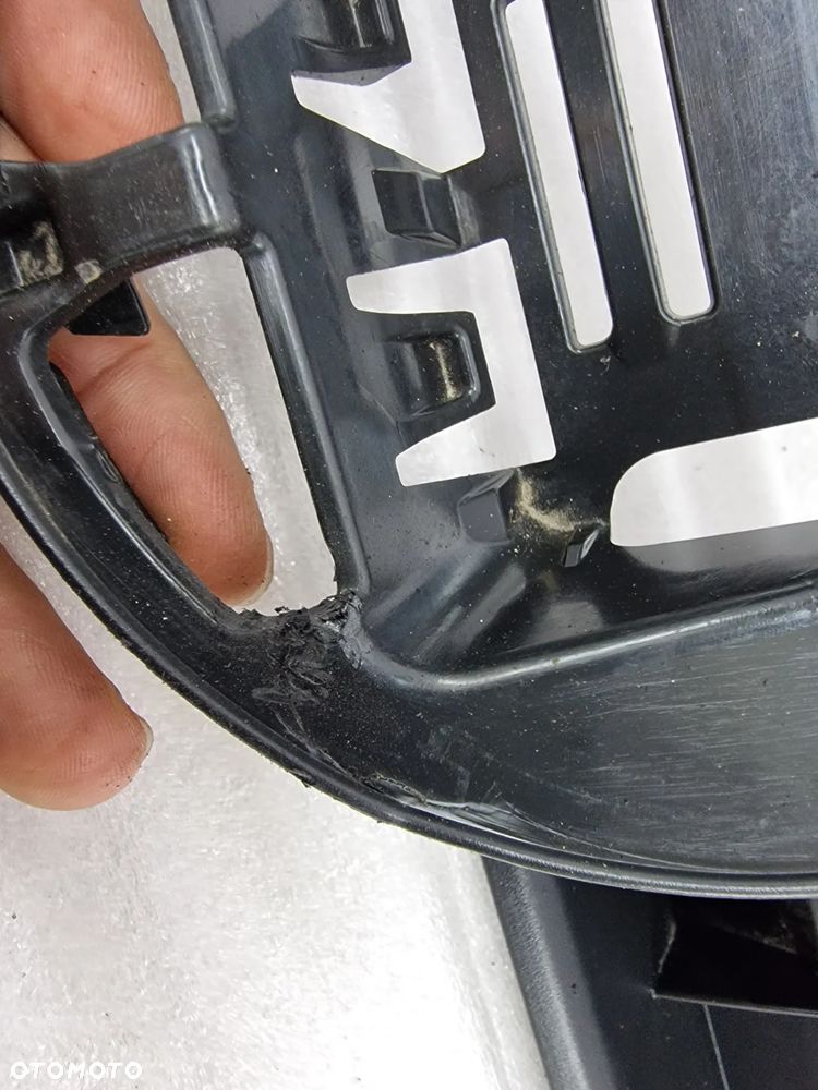 VW POLO 2G 2G0 17- ATRAPA / GRILL PRZEDNI PRZÓD , NR 2G0853651L / 2G0853653L , NR AUKCJI GR223 - 16