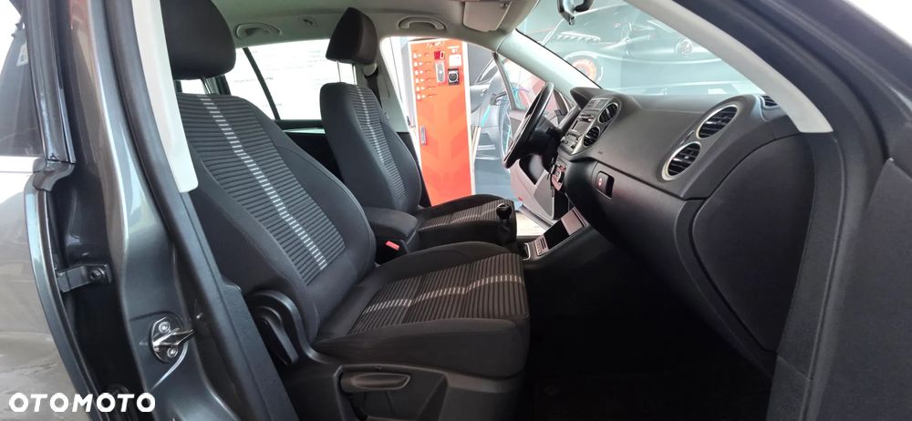 Volkswagen Tiguan 2.0 TDI DPF BlueMotion Technology Exclusive - 34