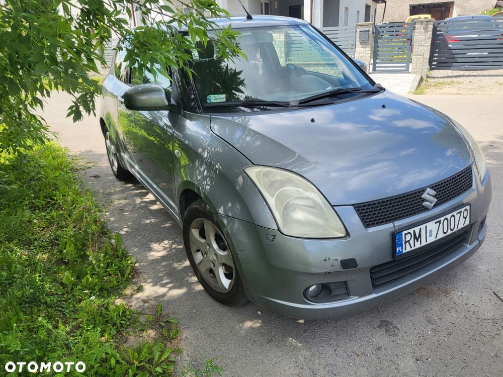 Suzuki Swift - 2