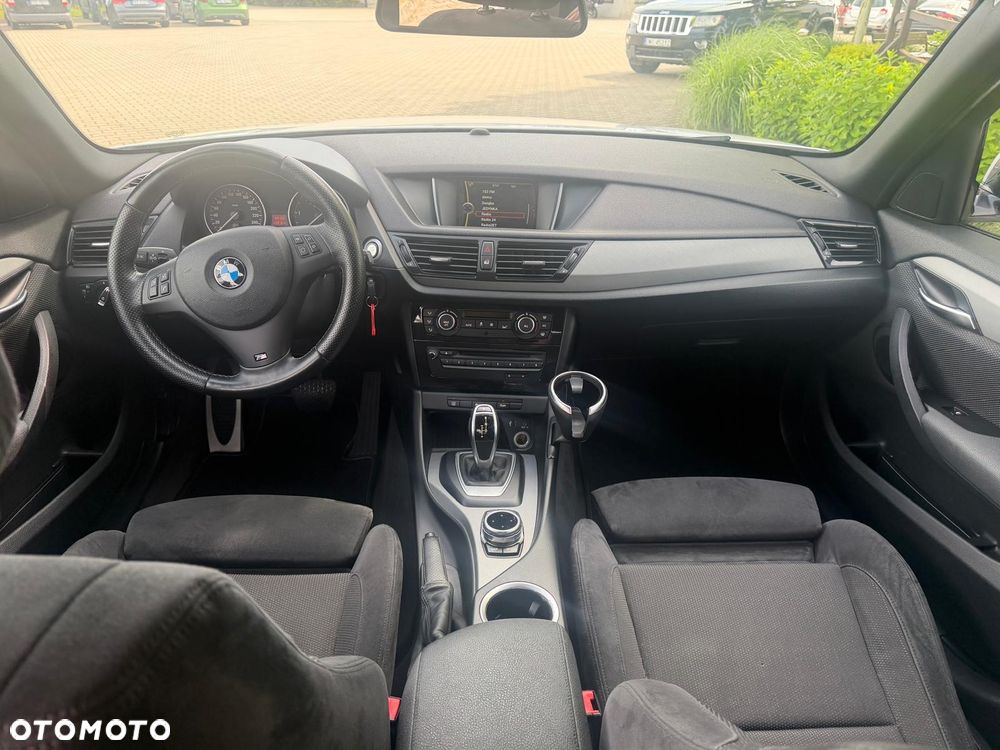 BMW X1 sDrive18d Sport Line - 23