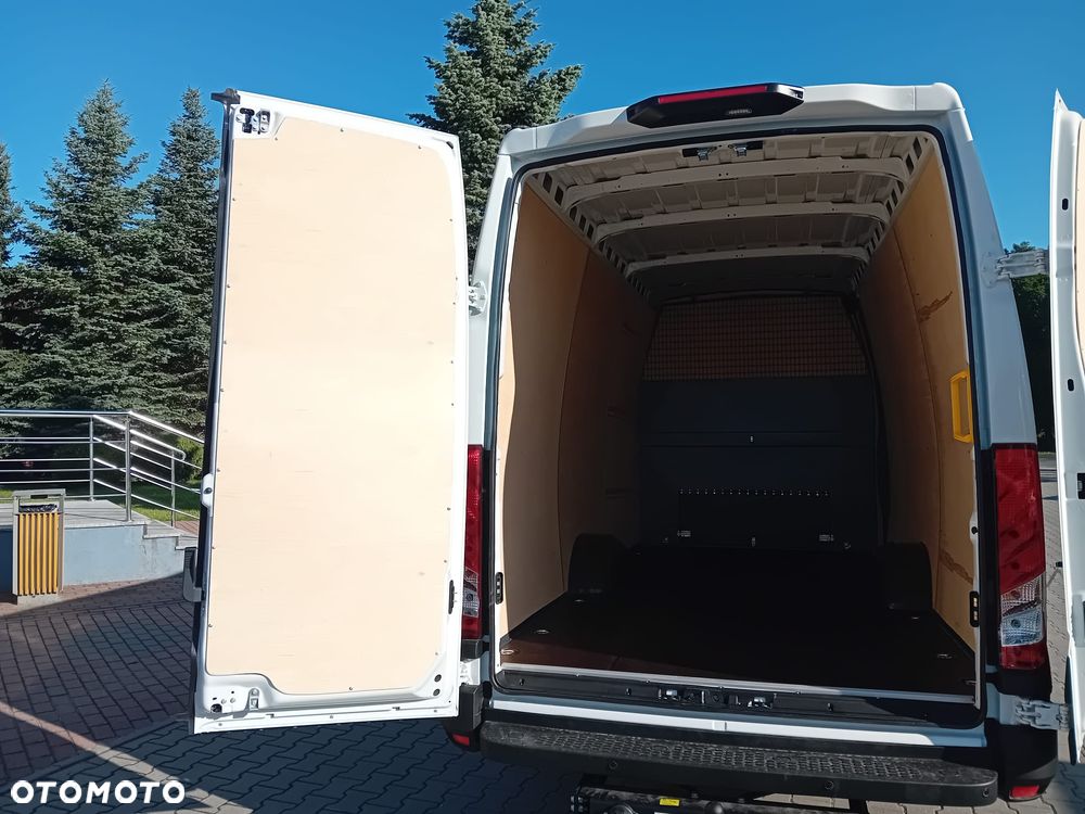 Iveco DAILY 35S18HV L4H2 3.0 180KM Brygadówka - 14