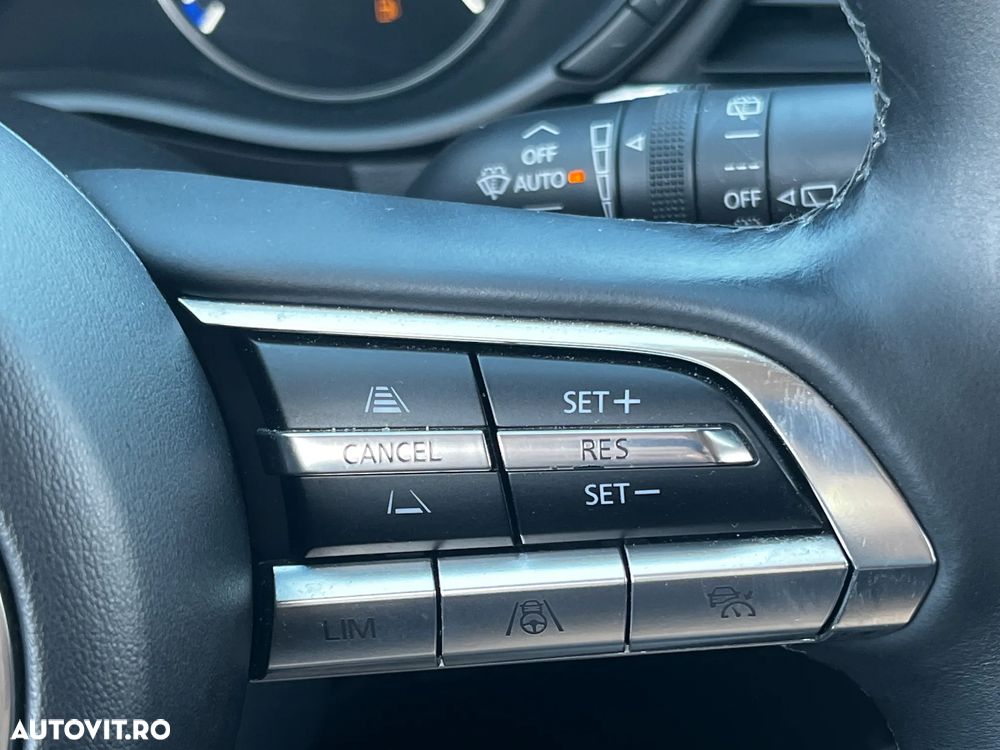Mazda CX-30 SKYACTIV-X 2.0 M-Hybrid - 17