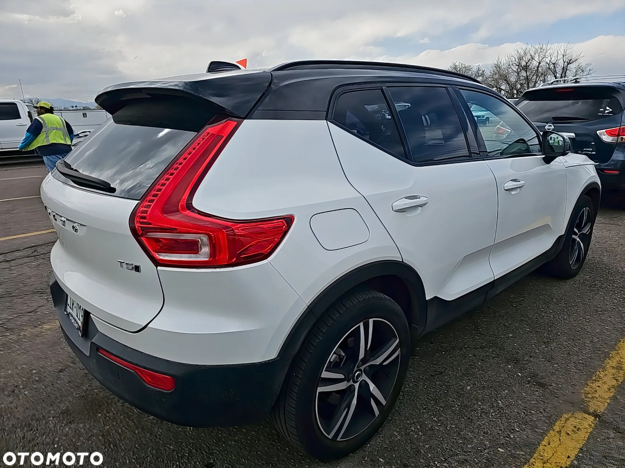 Volvo XC 40 T5 AWD R-Design