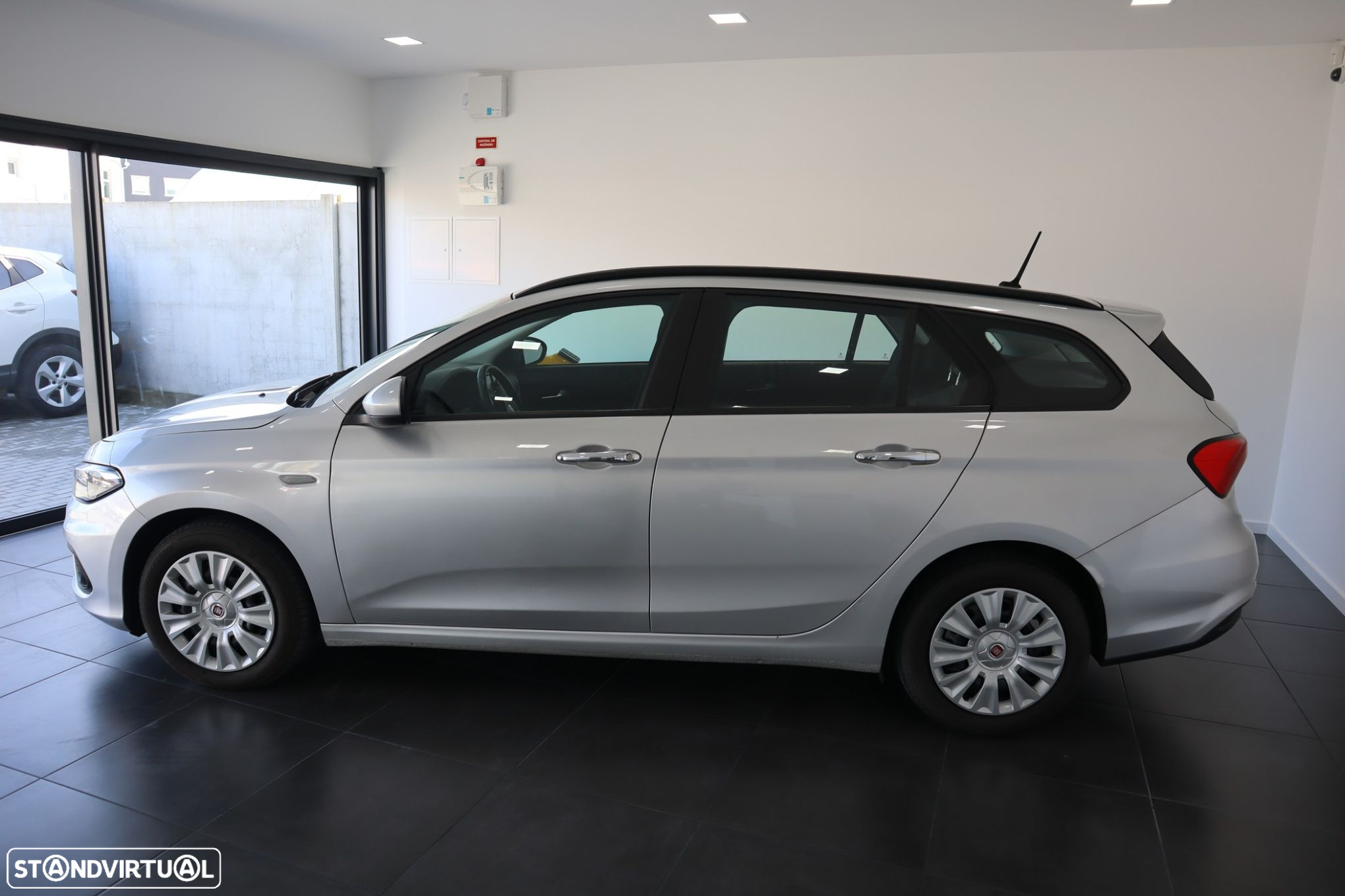 Fiat Tipo Station Wagon 1.6 M-Jet Lounge - 3