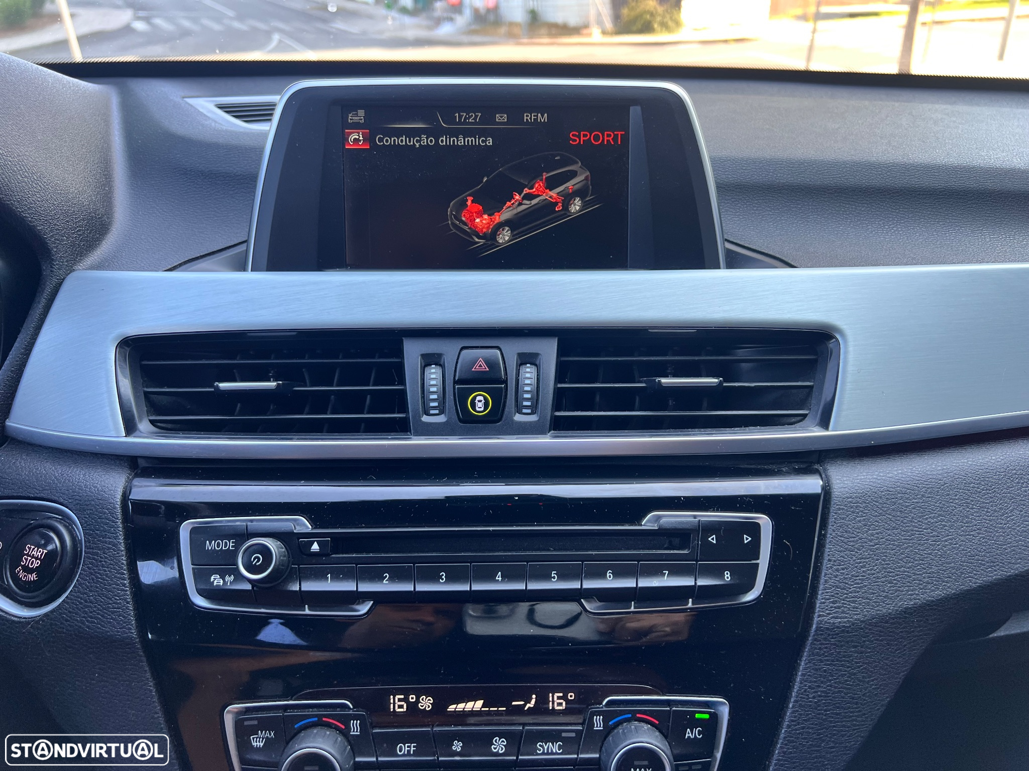 BMW X1 18 d sDrive Auto Pack M - 31