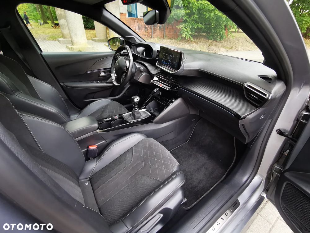 Peugeot 208 1.2 T Allure S&S - 16