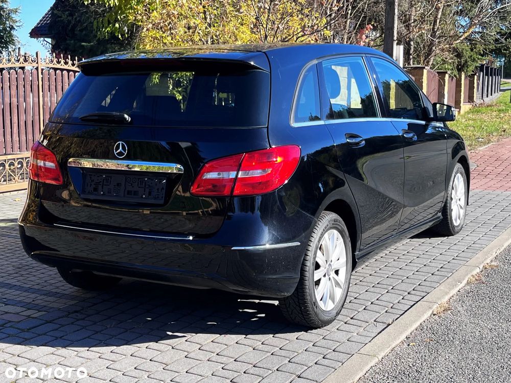 Mercedes-Benz Klasa B 180 (BlueEFFICIENCY) - 4