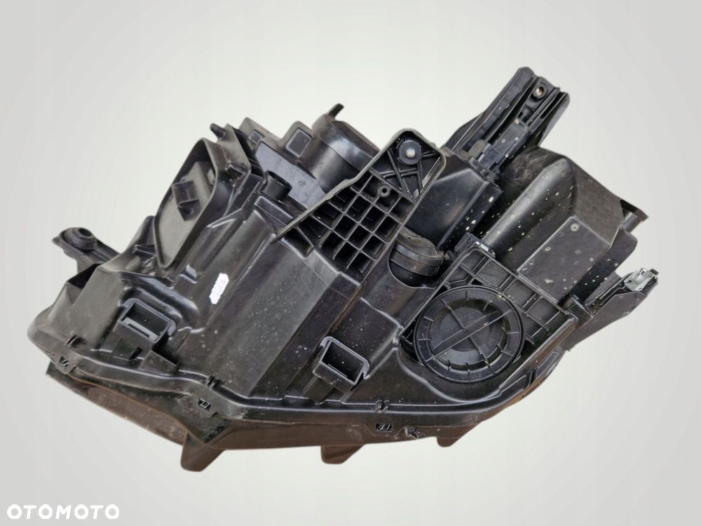 VW VOLKSWAGEN PASSAT B8 LIFT PRZEDNIA LAMPA PRAWA FULL LED USZKODZONE SZKŁ - 5