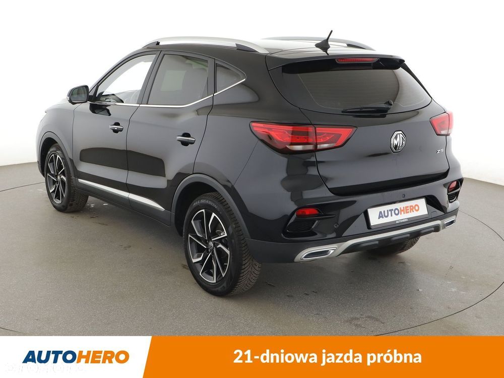 MG ZS - 4
