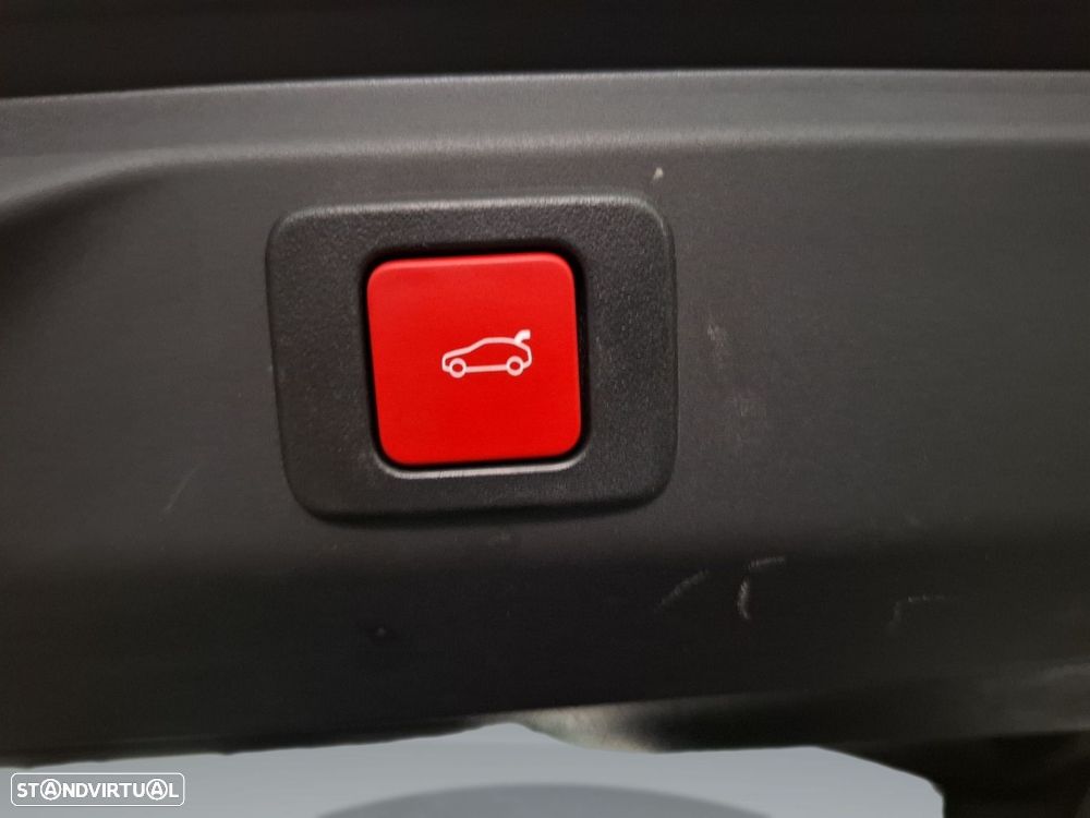 Peugeot 3008 1.2 Hybrid GT e-DCS6 - 24